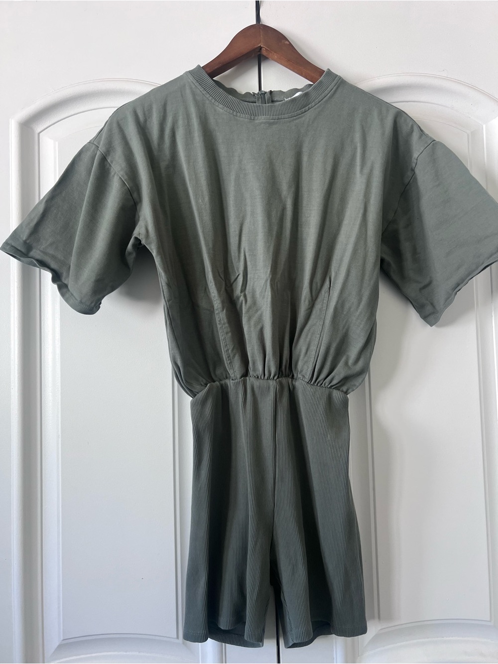 Zara sage Green Ribbed-Neck Romper